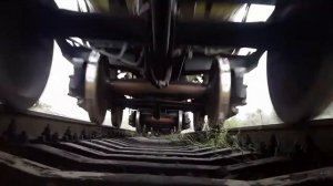 КаМеРа ПоД ПоЕзДоМ