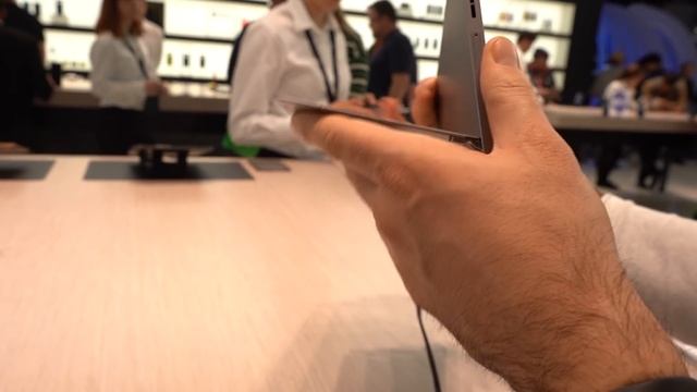 SAMSUNG GALAXY BOOK 2 ha SNAPDRAGON 850 | MWC 2019 смотреть онлайн