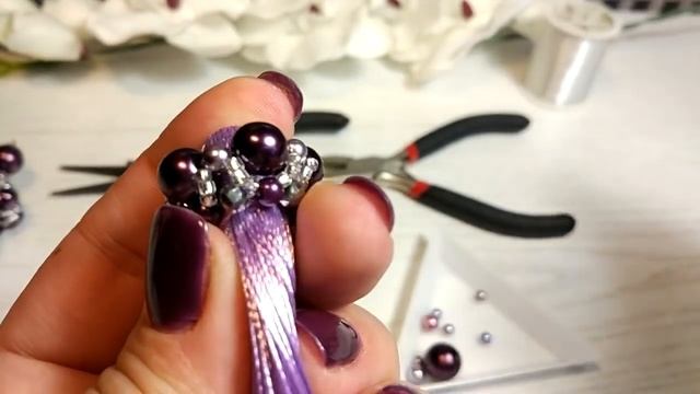 Серьги кисточки своими руками. Красивый колпачок из бисера и бусин. смотреть онлайн