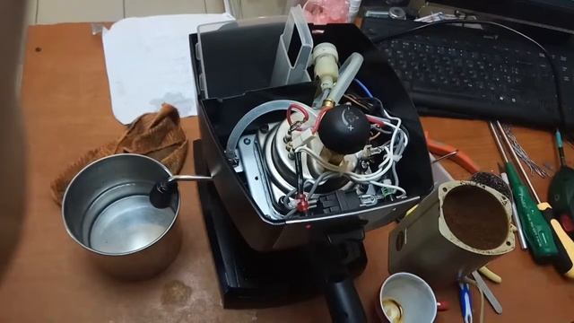 Типичная проблема рожковой кофеварки delonghi смотреть онлайн