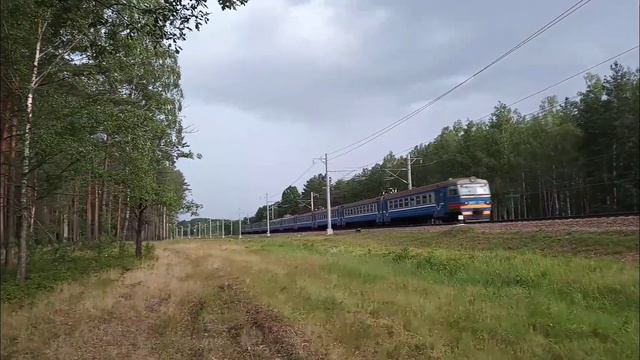 ЭР9Т-702 | Навстречу грозе смотреть онлайн