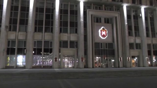 12 часов ночи и тысячи людей в Храме города Тулы! Мощи Спиридона Тримифунтского, сентябрь 2018! смотреть онлайн