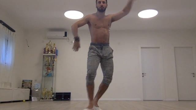 Motty - Man Of The Year (DJ Cat Bachata Remix) - Bachata Men Styling