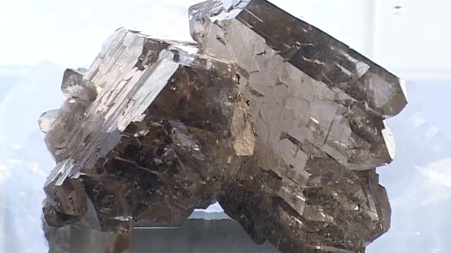 Виртуальная экскурсия по Уральскому геологическому музею смотреть онлайн