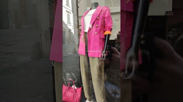 Фуксия - самый модный цвет 2023. Как носить и с чем комбинировать. смотреть онлайн