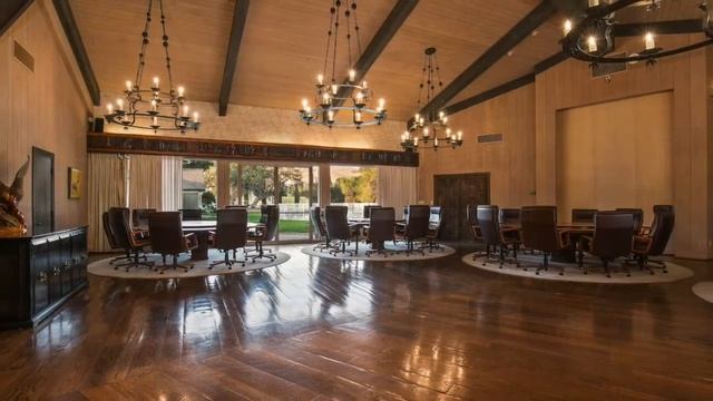 McDonald's Owner Ray Kroc's $29 Million Ranch For Sale смотреть онлайн