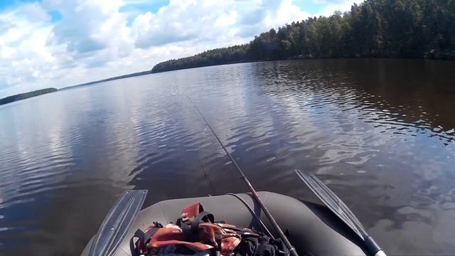 Ловля леща и карася на удочку с лодки / Как ловить леща летом и выбрать место? смотреть онлайн