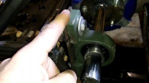 Самодельный снегоход с двигателем от скутера. Переходной вал.