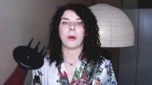 Как выбрать фен для кудрявых волос, зачем нужен диффузор и как им пользоваться.