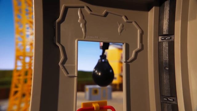 ROBert Knows | What happens on a large construction site? | PLAYMOBIL Children's Film смотреть онлайн