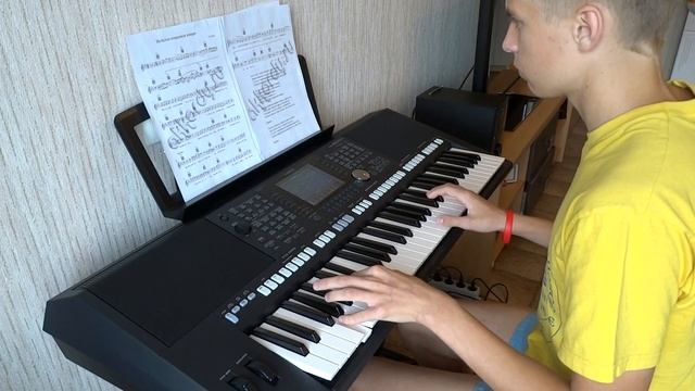 Yamaha PSR-S950 (Олег Хромов - На белом покрывале января) смотреть онлайн