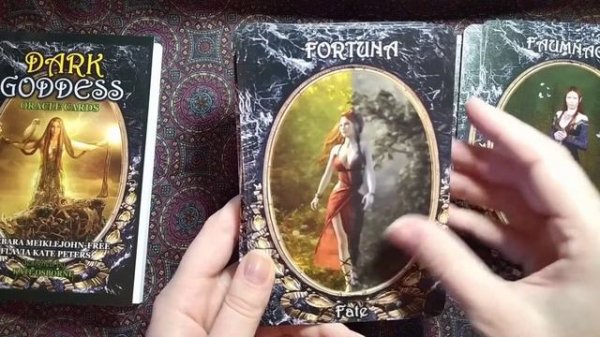 Распаковка и обзор Dark Goddess Oracle | Оракул Темных Богинь