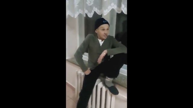 МОПС ОТВЕТ ВОВЕ ЖМУРУ | МОПС В БОЛЬНИЦЕ | МОПС О СТРИМАХ смотреть онлайн