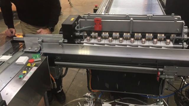 Rollem Auto Collator Running 2-up Playing Card Packs смотреть онлайн