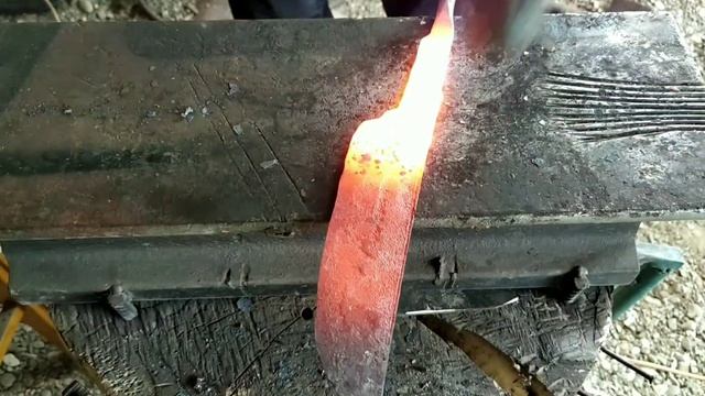 Нож из стали шх15. Нож. Ковка смотреть онлайн