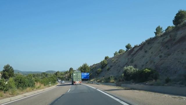 Hyundai IONIQ 5 Drive: Highway Driving Assist 2 closer look смотреть онлайн