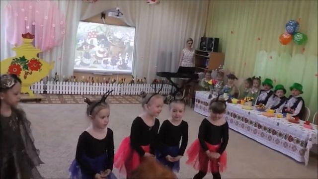 "Танец блошек" средняя грппа №11муз.рук. Пономарева Л.А. смотреть онлайн