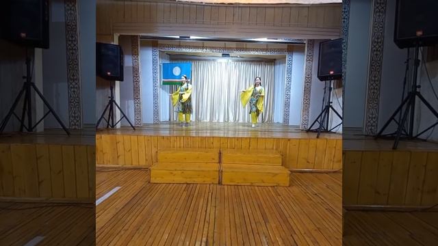 МКОО Орто-Эбэнская СКШИ. Дуэт-"Узбекский танец". Рук.Говорова Ю.П смотреть онлайн