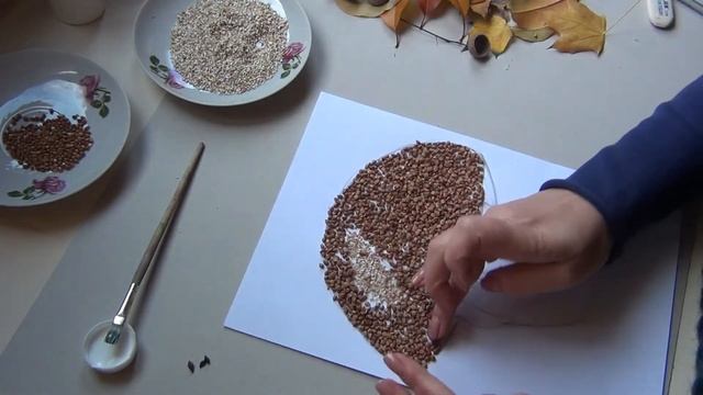 Осенние поделки. Аппликация из природного материала "Осенний грибочек". смотреть онлайн