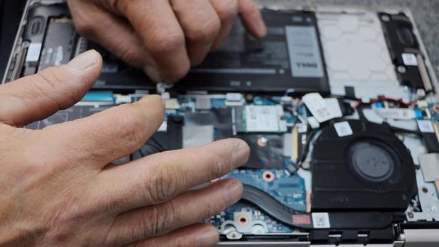 Dell Inspiron 5406 14" 2 in 1 SSD Upgrade, Memory Upgrade and Clone смотреть онлайн