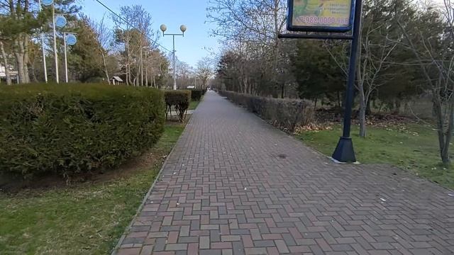 Евпатория 2023. Красивая аллея парка Фрунзе смотреть онлайн