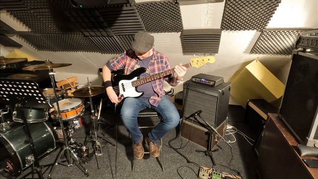 Jazz Bass 62' reissue MIJ demo смотреть онлайн