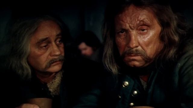 Хочешь сберечь зубы, не три губы. Пей воду как гусь, ешь хлеб как свинья, а работай черт, да не я смотреть онлайн