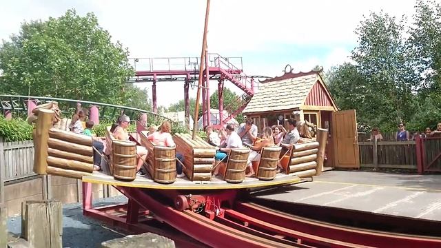 Griffin's Galleon Pirate Ship Ride At Chessington World Of Adventure, August 2016 смотреть онлайн