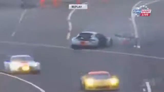 24 Heures du Mans - Accident Allan Simonsen (2013) смотреть онлайн