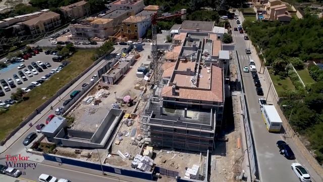 Royal Blue – Cala Mesquida – Capdepera (Mallorca) - Aerial building follow up ? смотреть онлайн