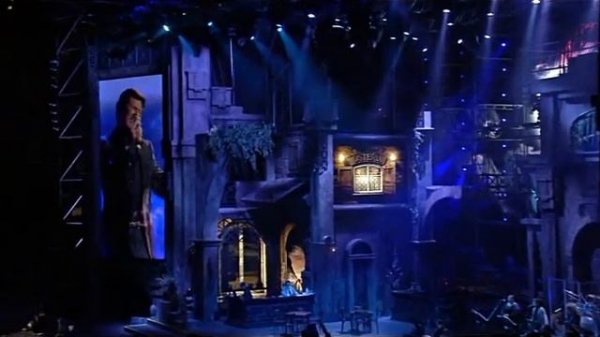 Gianni Morandi - CARUSO _ Live 2012