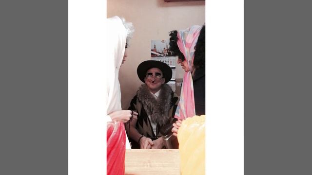 Алчные женщины