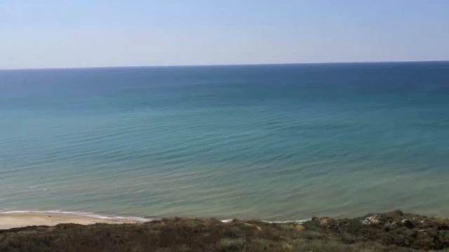 Релакс на побережье Чёрного моря, во время сильного ветра. смотреть онлайн