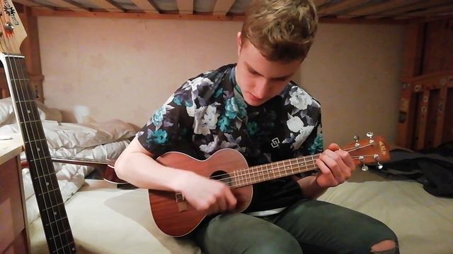 Green Day - Last Night On Earth - A kind of cover thing смотреть онлайн