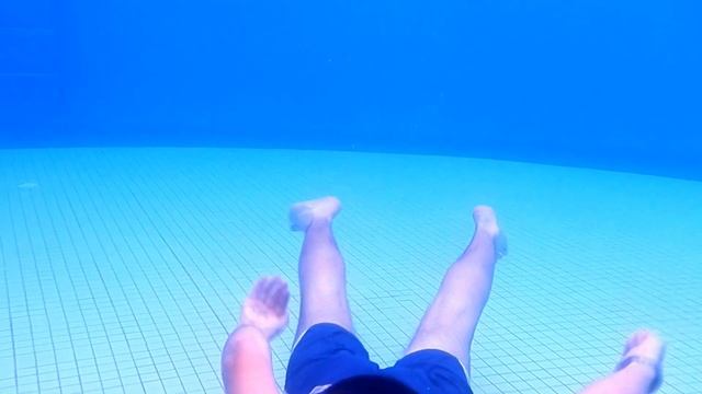 Swimming Pool Test, Nikon Coolpix AW100 смотреть онлайн