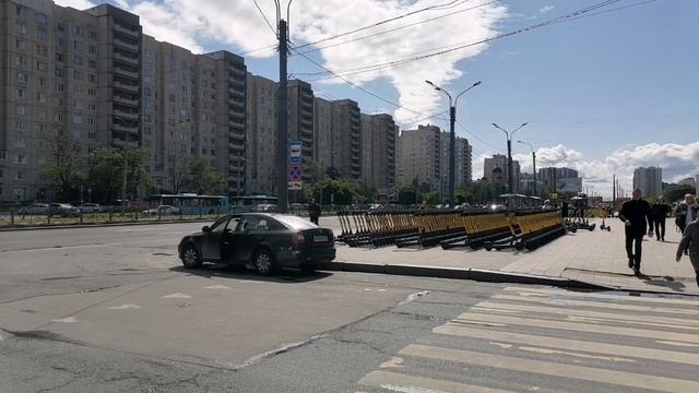 #электросамокаты на Большевиков и имперский марш смотреть онлайн