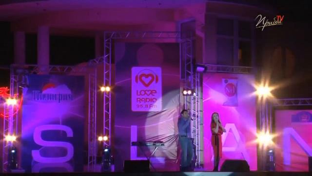 Лариса Гаджиева и Аслан Гусейнов - Будь со мной смотреть онлайн