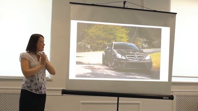 PechaKucha_Курск vol.18.Евгения Наконечная о том, как найти счастье в союзе двух "инопланетян". смотреть онлайн