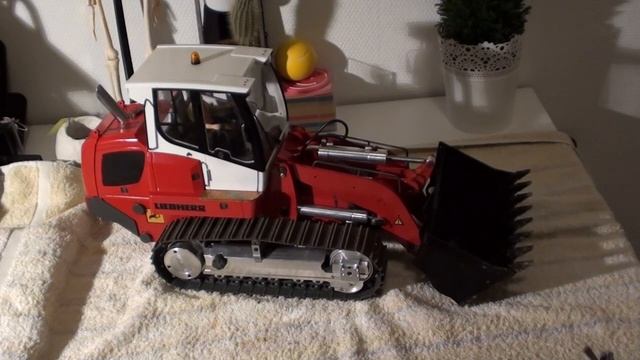 Carson L634 RC Model Tracked Loader Review смотреть онлайн