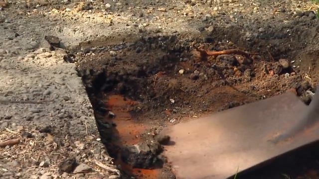 Patching an Asphalt Driveway Hole Isn't Hard смотреть онлайн