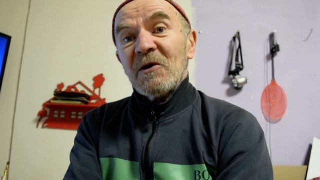 Анекдот про избушку на курьих ножках смотреть онлайн