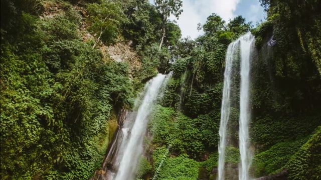 Самые красивые водопады Бали смотреть онлайн