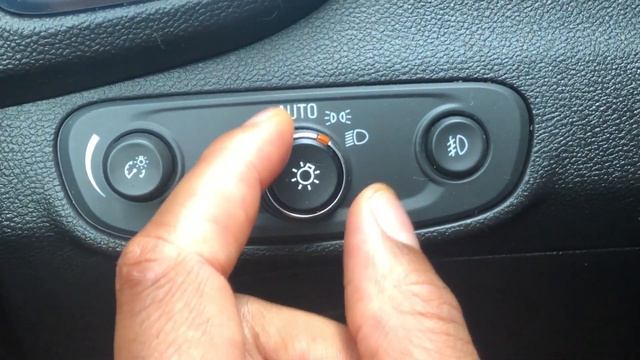 Chevrolet Trax - Headlights controls how to turn on/off смотреть онлайн
