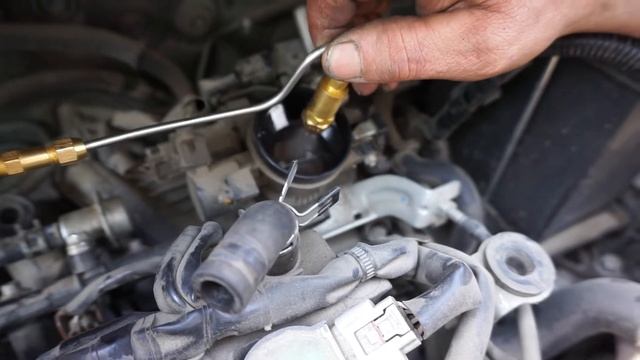 Чистка дроссельной заслонки химией BG206 смотреть онлайн