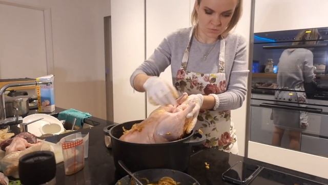 VLOGMAS ?НОВОГОДНИЙ ШОПИНГ ?ВЛЕТЕЛО ОТ ПАПЫ / 30.12.21 смотреть онлайн