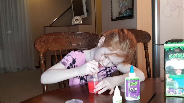 Делаем светящийся слайм || Набор для изготовления слайма смотреть онлайн