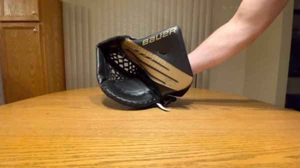 Bauer Vapor Hyperlite Goalie Glove First Impressions