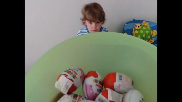 Video for children, funny video with little cute boy playing with kinder surprise eggs 1 смотреть онлайн