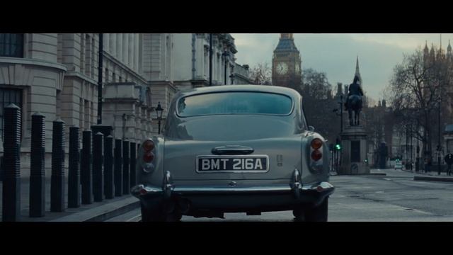 Aston Martin DB5 and 007 - A Special Bond | Licence To Thrill смотреть онлайн