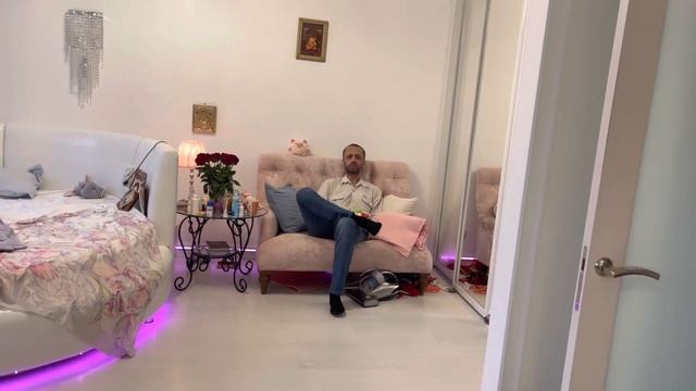 Олеся Малибу кормит мужа салатом Капрезе смотреть онлайн